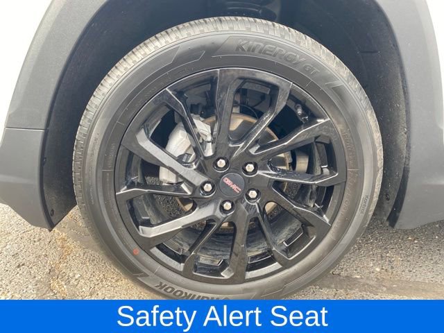 Certified 2024 GMC Terrain SLE w/ Driver Convenience Package image 20