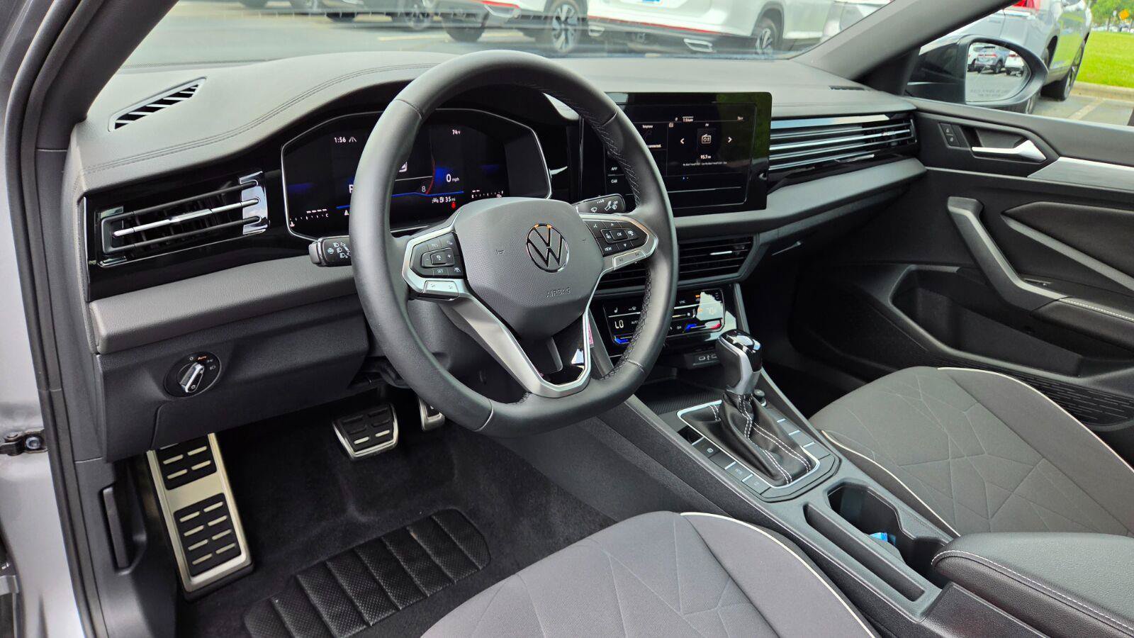 Certified 2025 Volkswagen Jetta Sport FWD image 24