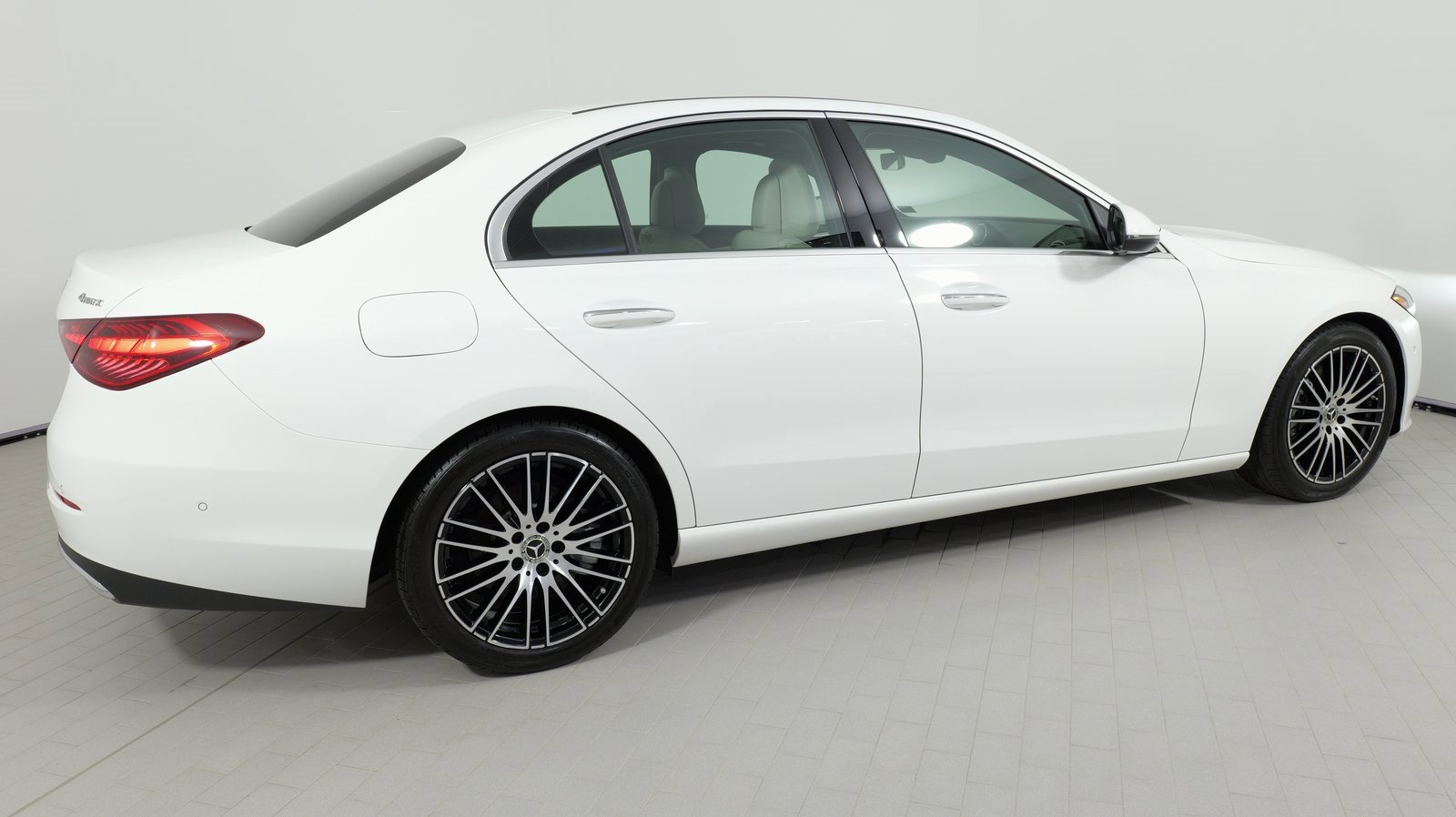 Used 2024 Mercedes-Benz C 300 4MATIC Sedan image 29