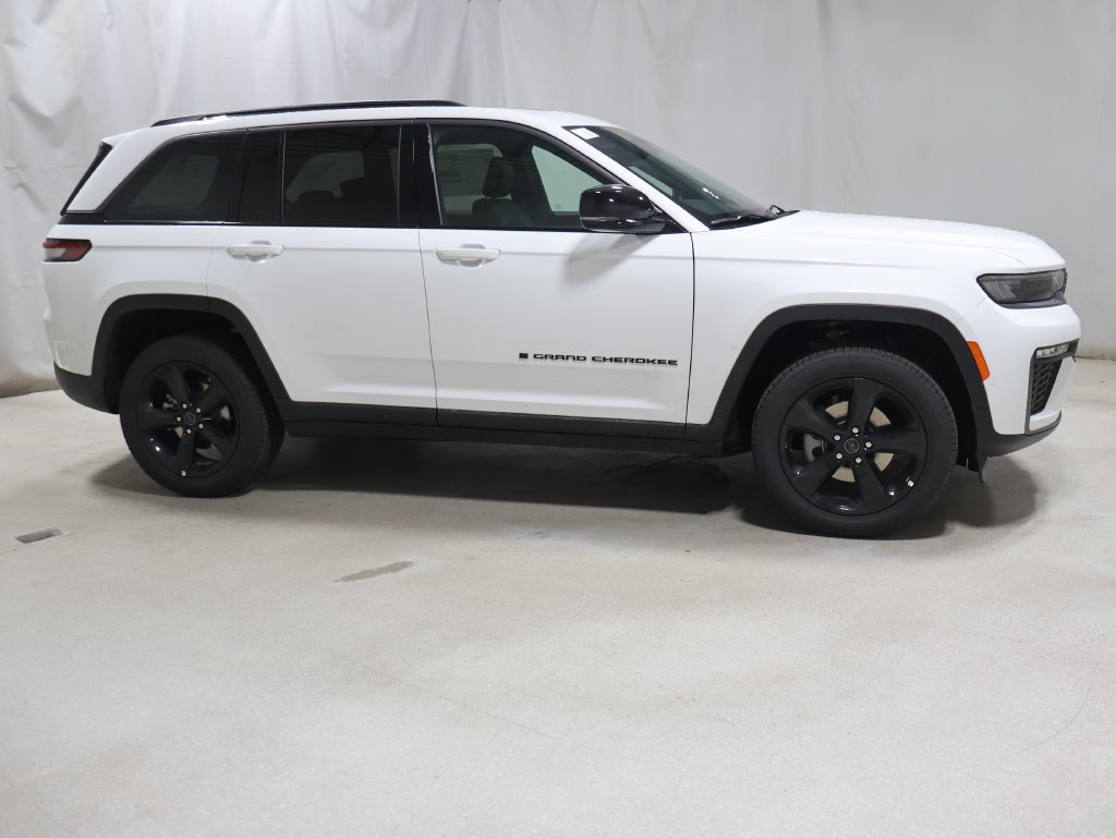 New 2027 Jeep Grand Cherokee Limited AWD/4WD image 7