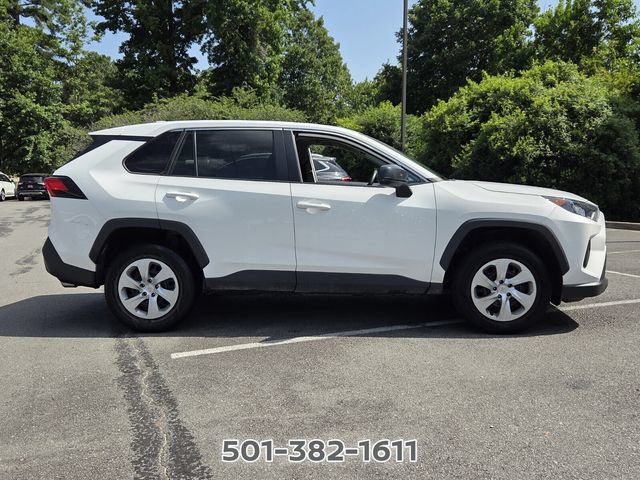 Used 2022 Toyota RAV4 LE AWD/4WD image 6