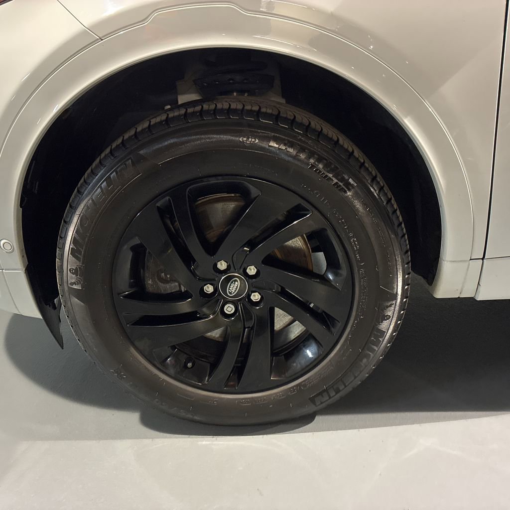 Used 2024 Land Rover Discovery Sport S image 15