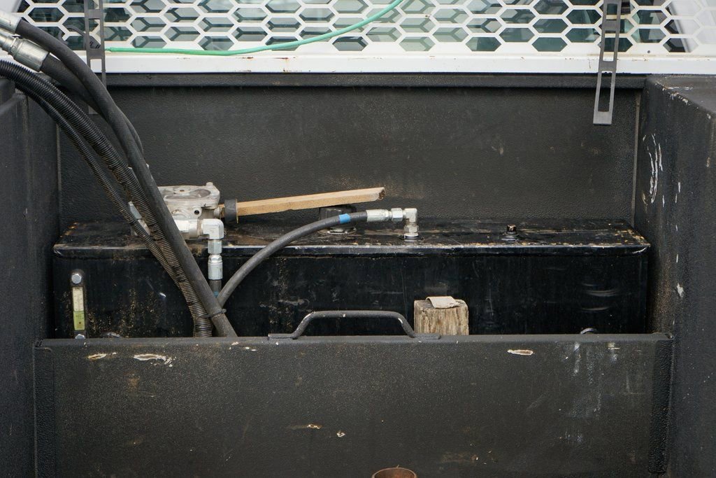 Used 2019 Ford F750 2WD Regular Cab Super Duty image 16