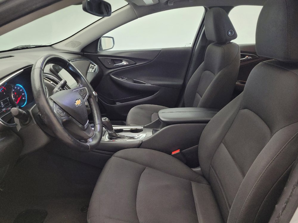 Used 2018 Chevrolet Malibu LT FWD image 17