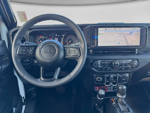 Used 2025 Jeep Wrangler Unlimited Rubicon AWD/4WD image 23