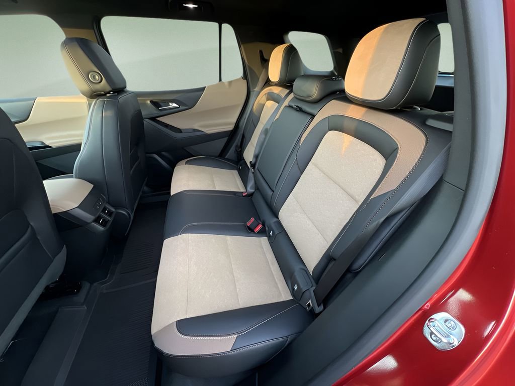 New 2026 Chevrolet Equinox ACTIV w/ Convenience Package III image 24