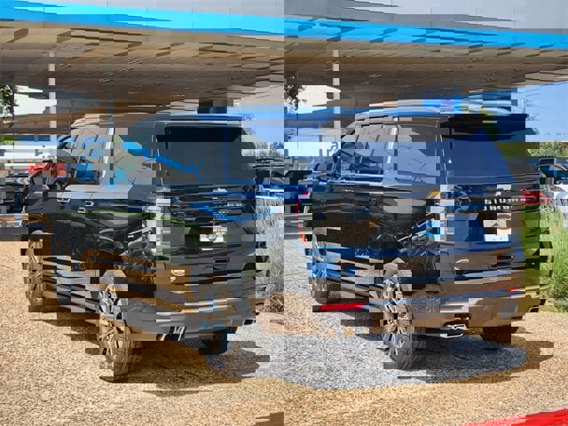 New 2026 Chevrolet Suburban High Country image 5