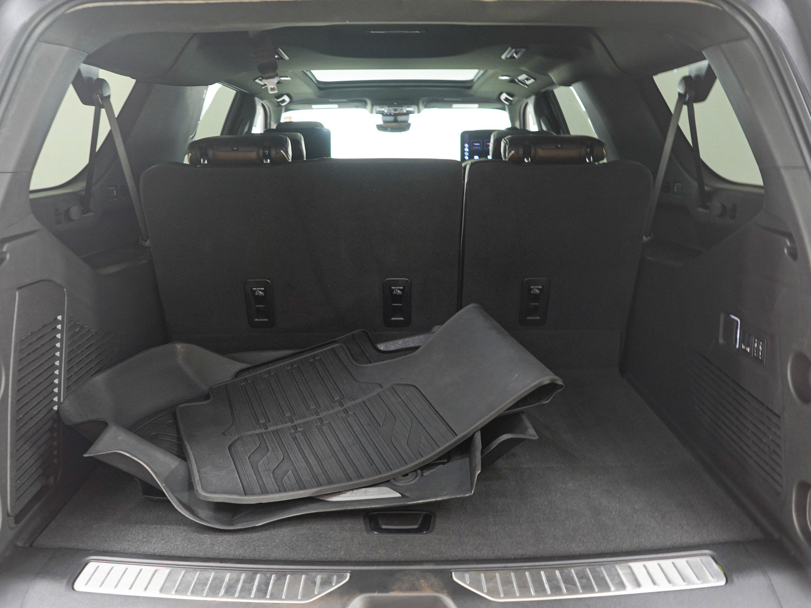 Used 2025 GMC Yukon XL Denali Ultimate image 11