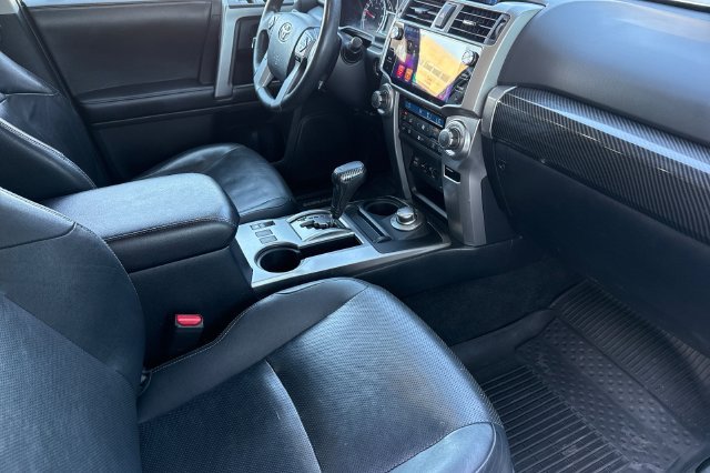 Used 2017 Toyota 4Runner Limited w/ Convenience Package AWD/4WD image 22