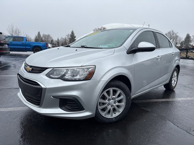 Used 2020 Chevrolet Sonic LT image 2