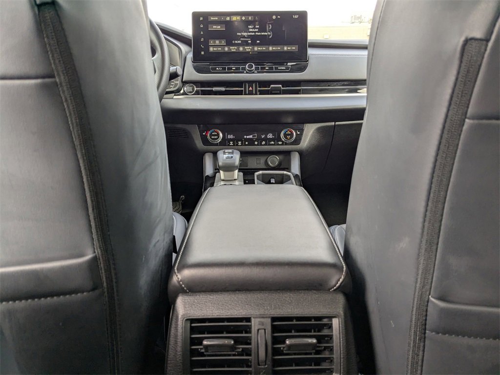 Used 2025 Mitsubishi Outlander SE image 30