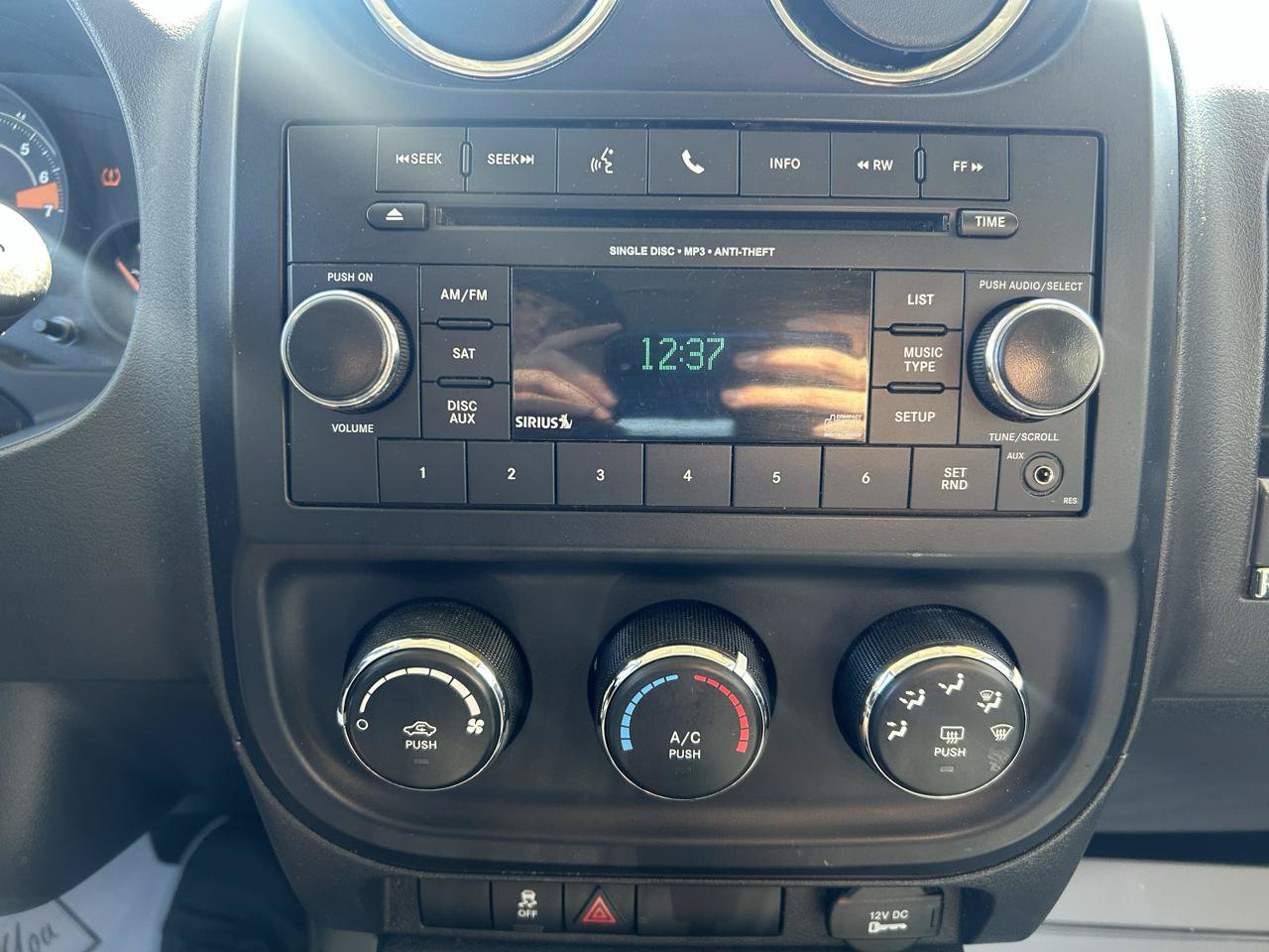 Used 2017 Jeep Patriot Sport w/ Power Value Group AWD/4WD image 22