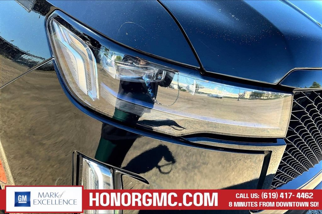Used 2022 Cadillac Escalade ESV Sport w/ Touring Package AWD/4WD image 31