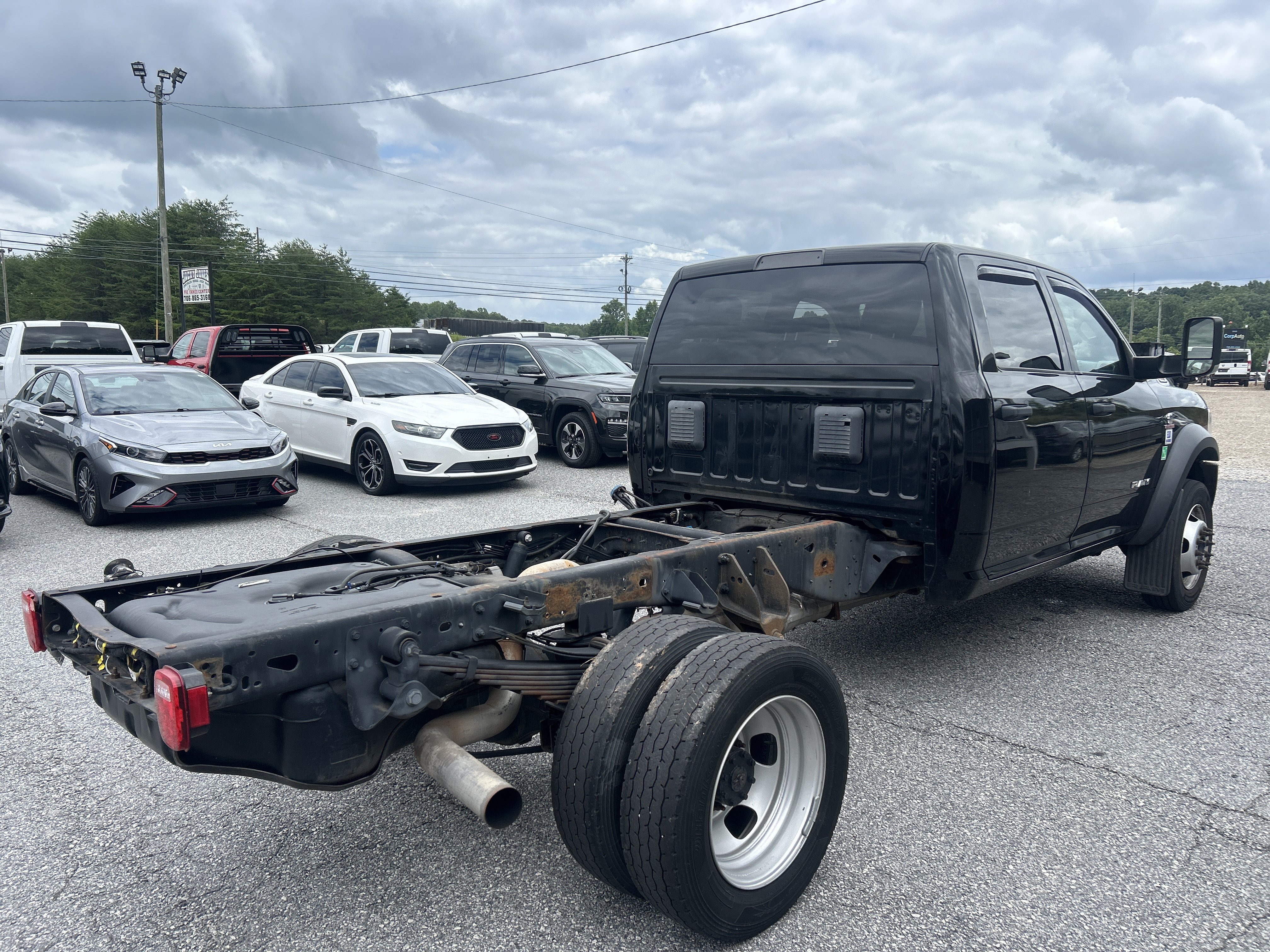 Used 2022 RAM 4500 Tradesman RWD image 6
