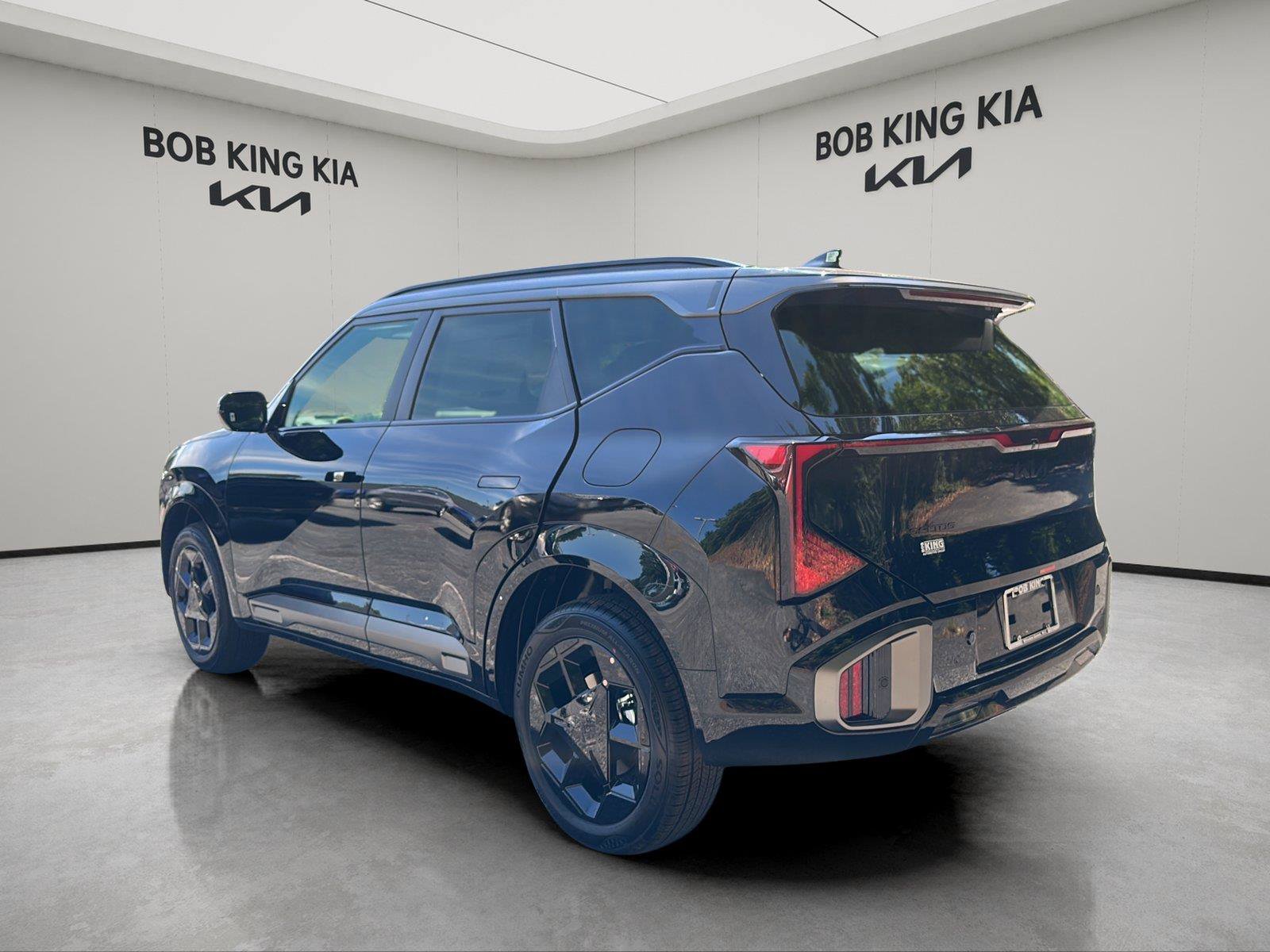 New 2027 Kia Seltos X-Line S AWD/4WD image 3