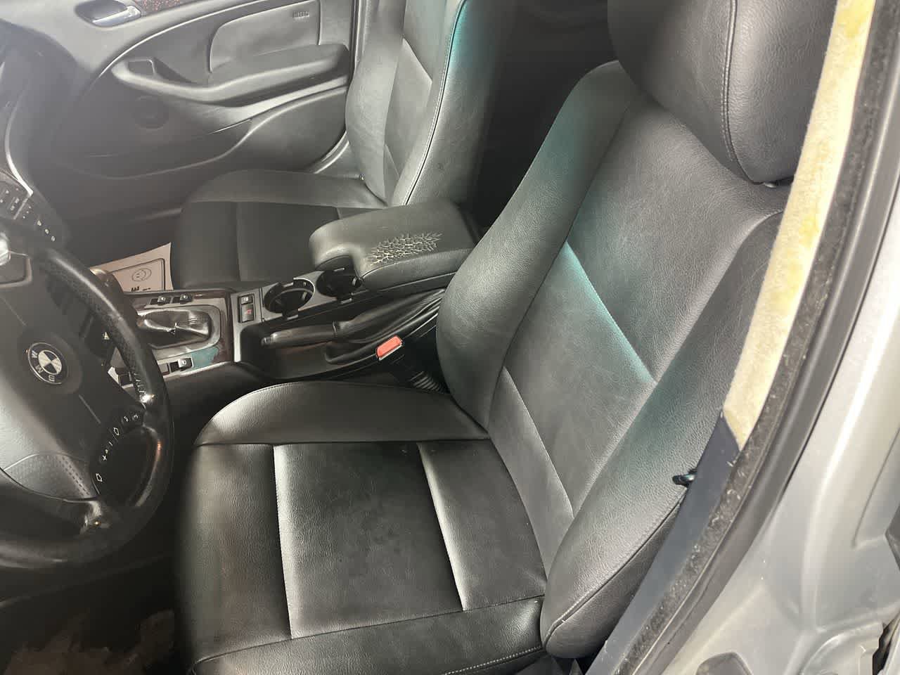 Used 2005 BMW 325i Sedan RWD image 15