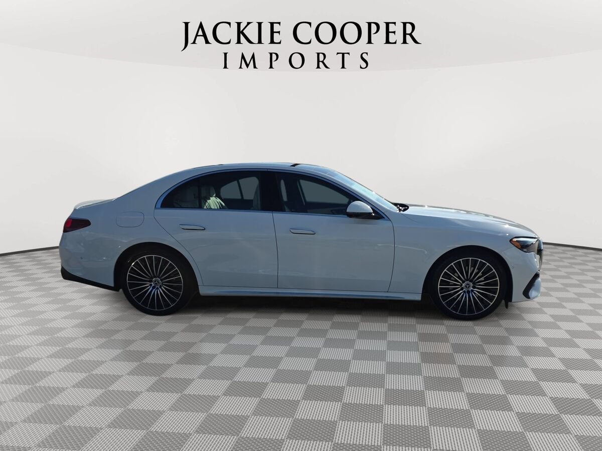 New 2026 Mercedes-Benz E 350 Sedan image 4