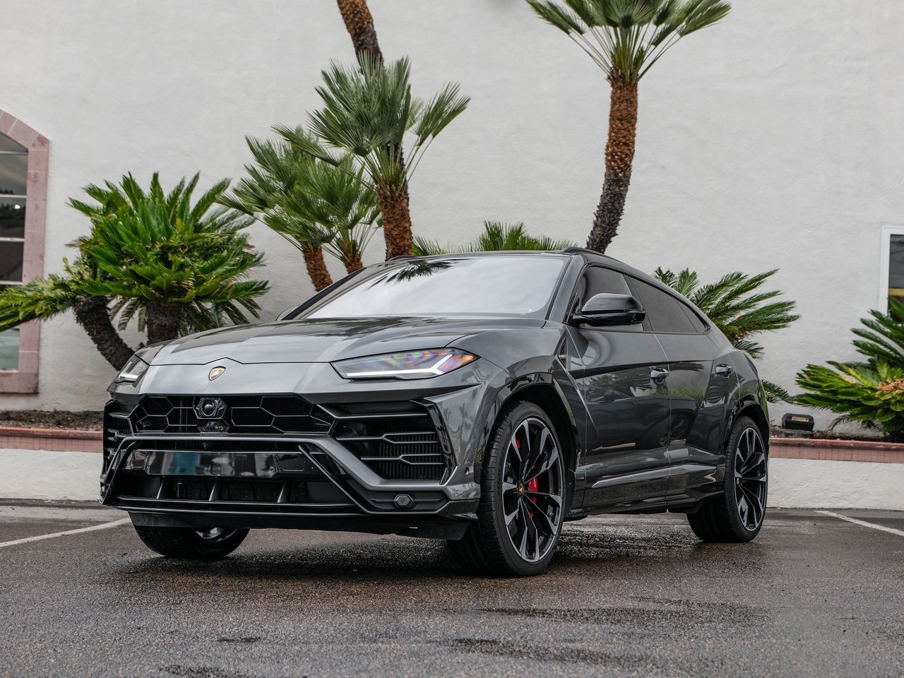 Used 2020 Lamborghini Urus image 36