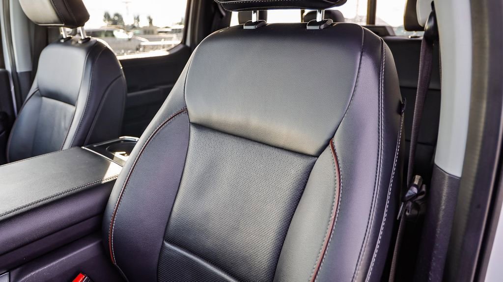 Used 2022 Ford F150 Lariat w/ Trailer Tow Package image 25