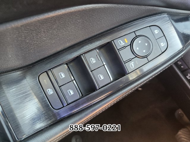 Used 2024 Nissan Rogue SV FWD image 31