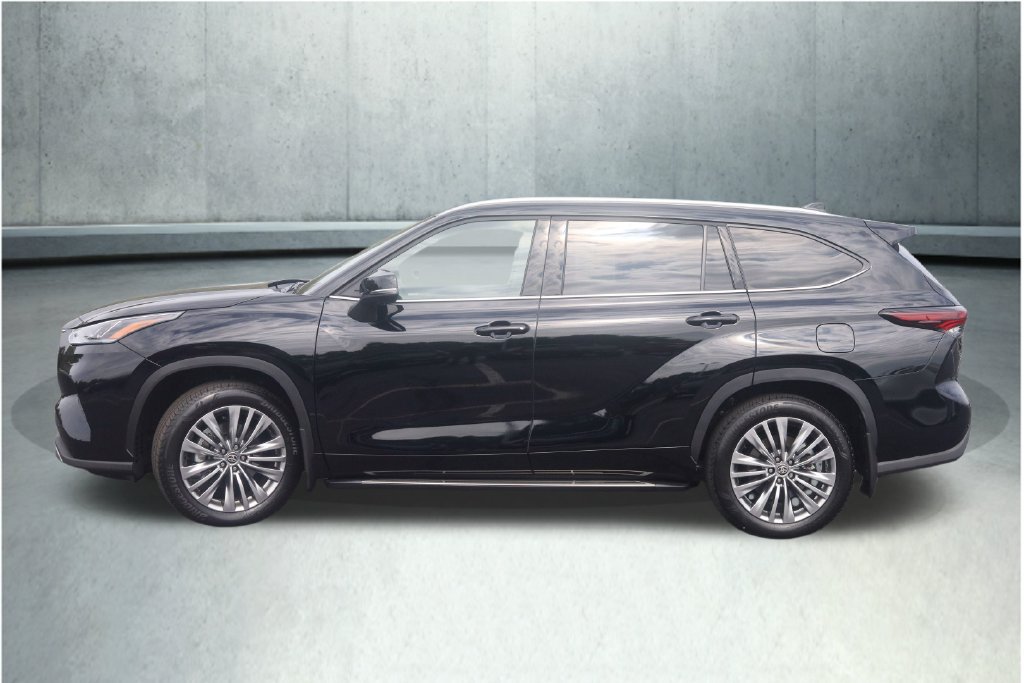 Used 2026 Toyota Highlander Platinum AWD/4WD image 43