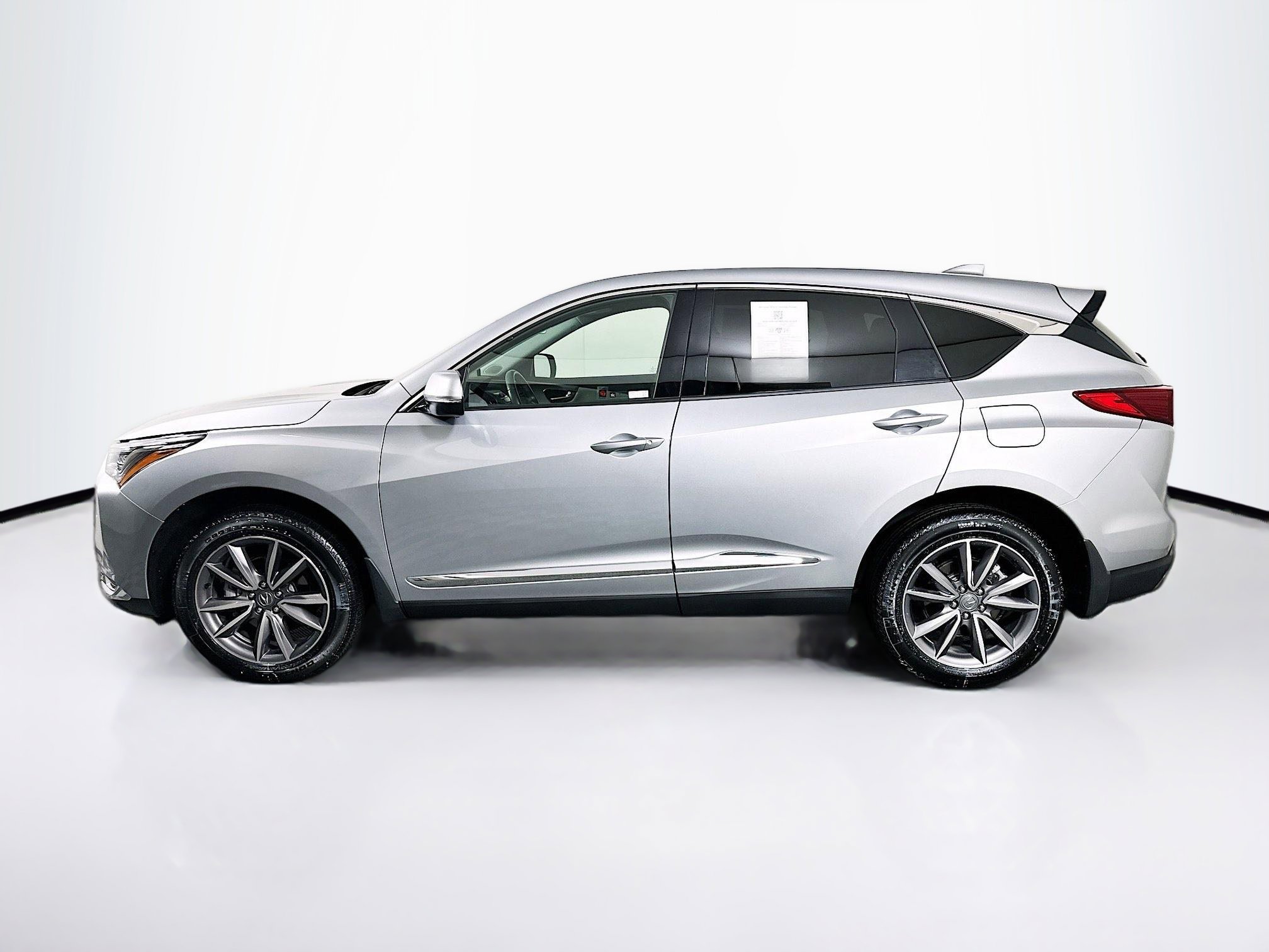 Used 2023 Acura RDX FWD w/ Technology Package image 4