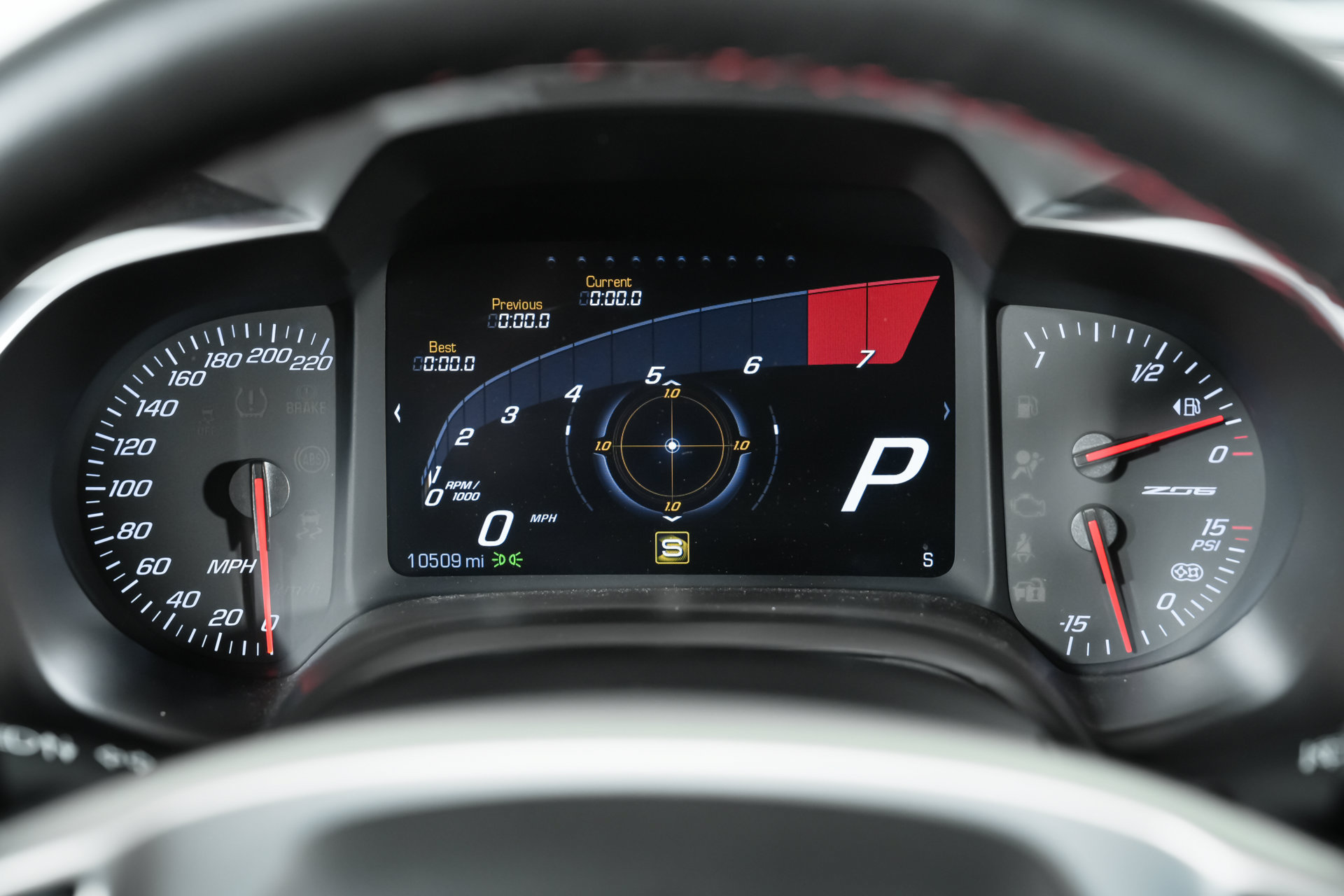 Used 2015 Chevrolet Corvette Z06 w/ 3LZ Preferred Equipment Group RWD image 8