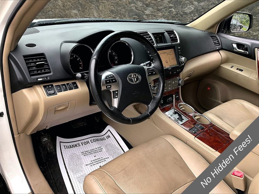 Used 2012 Toyota Highlander Limited w/ Tow Pkg AWD/4WD image 12