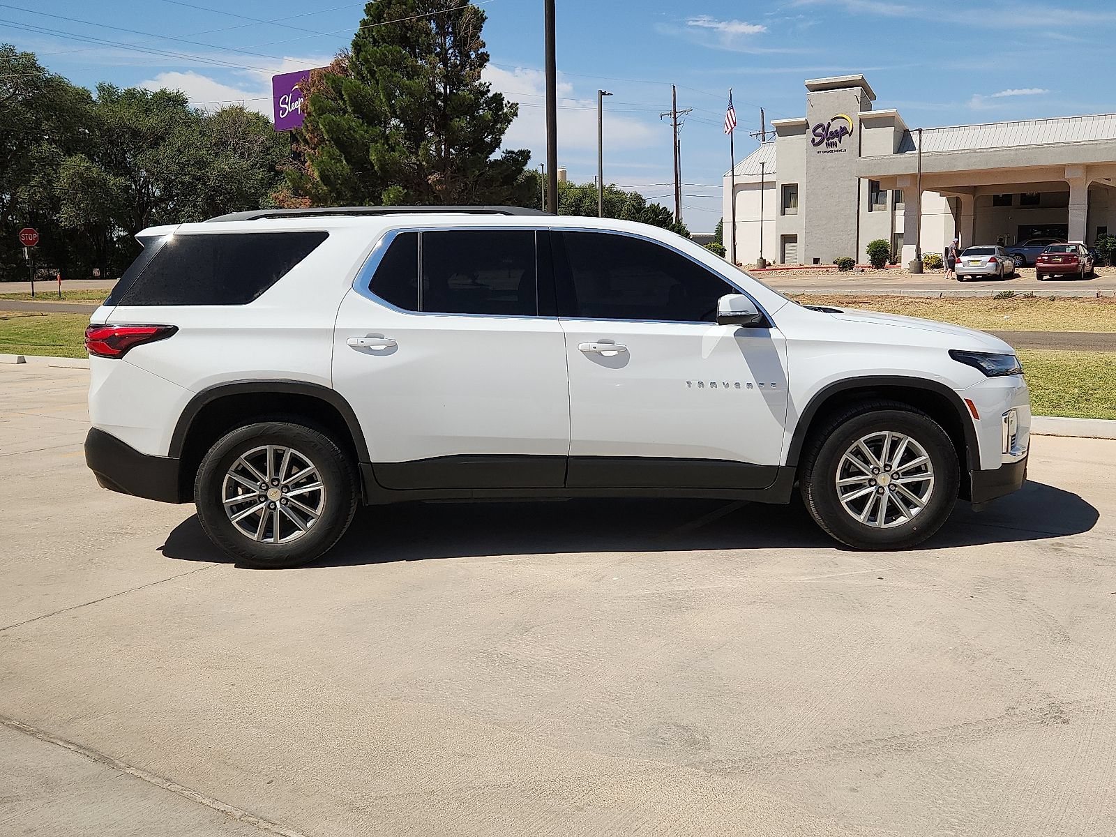 Used 2023 Chevrolet Traverse LT AWD/4WD image 5