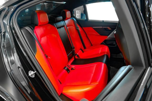 Used 2026 BMW M5 w/ Carbon Package AWD/4WD image 51