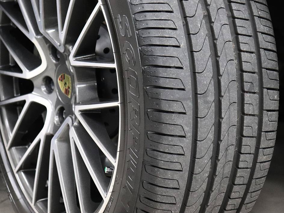 Used 2019 Porsche Cayenne S AWD/4WD image 57