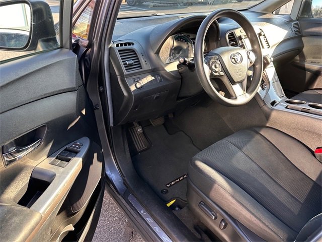 Used 2013 Toyota Venza LE image 9
