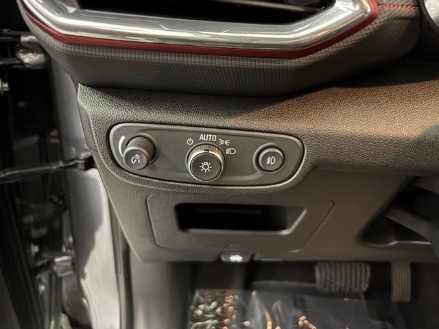 Used 2021 Chevrolet TrailBlazer RS w/ Convenience Package image 19