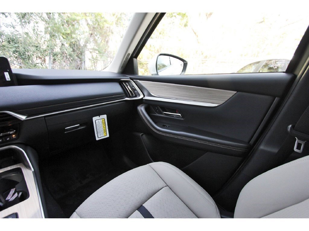 Used 2026 MAZDA CX-90 3.3 Turbo w/ Preferred Package AWD/4WD image 8