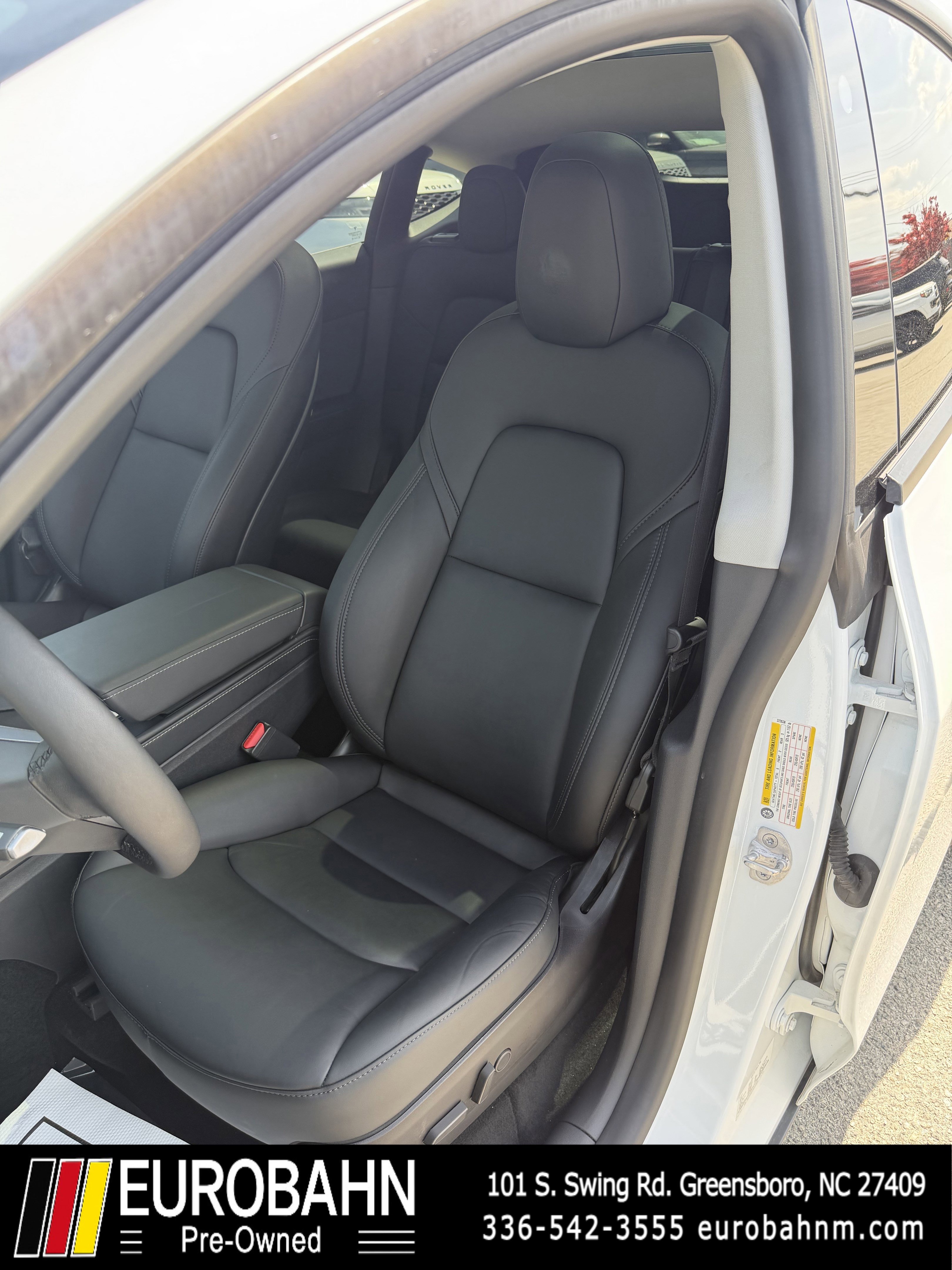 Used 2022 Tesla Model Y Long Range image 11