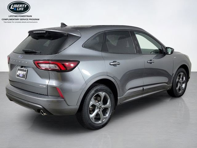 Used 2023 Ford Escape ST-Line w/ Tech Pack #1 AWD/4WD image 3