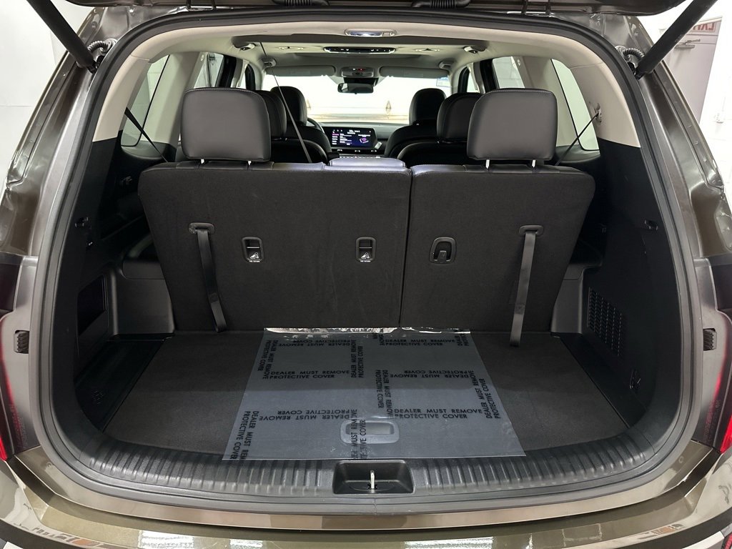 Used 2025 Kia Telluride S image 40