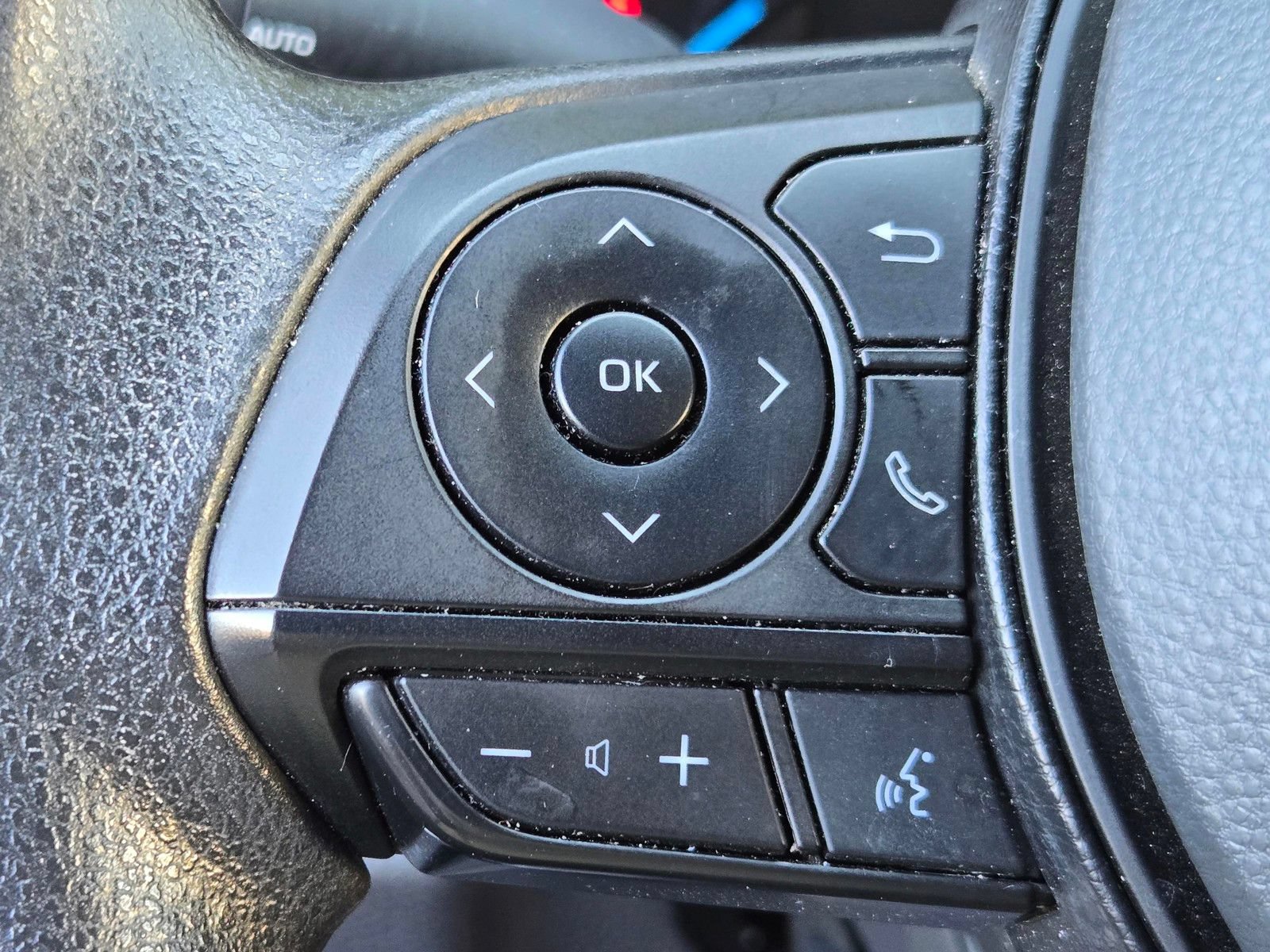 Used 2025 Toyota RAV4 XLE AWD/4WD image 24