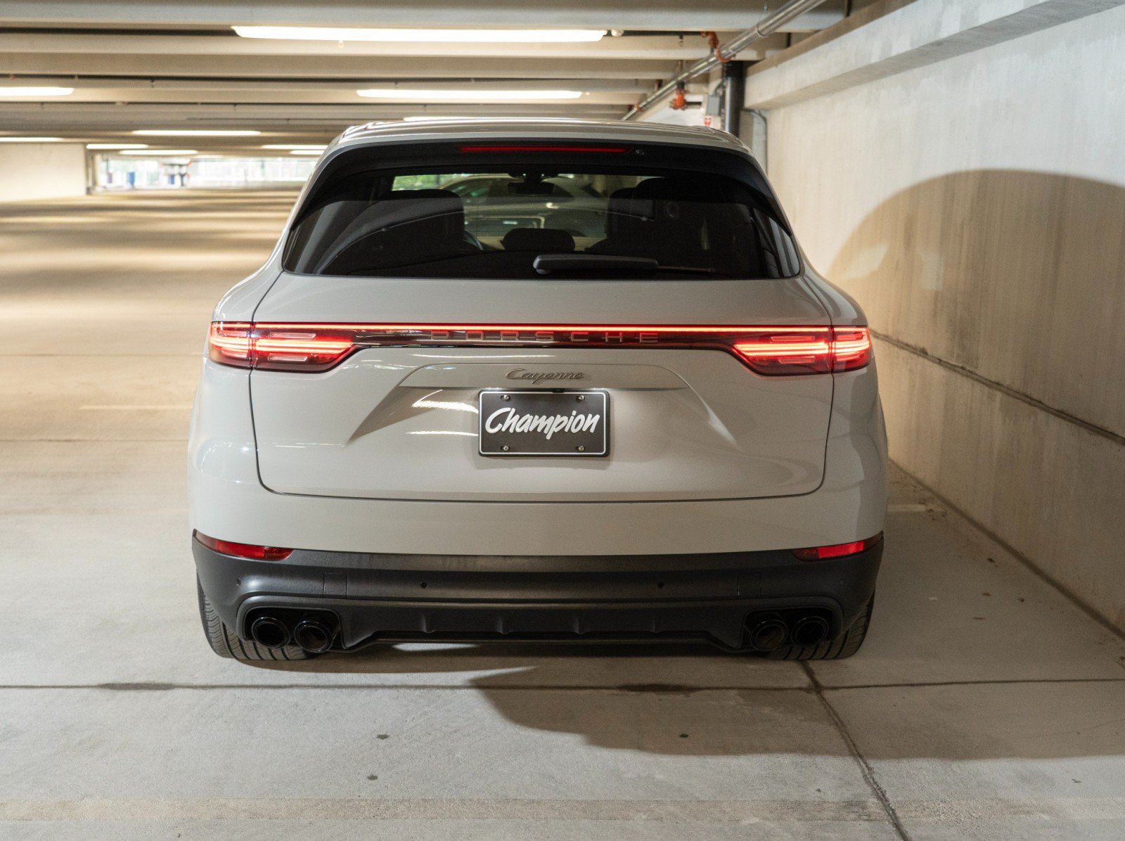 Certified 2023 Porsche Cayenne Platinum Edition AWD/4WD image 10