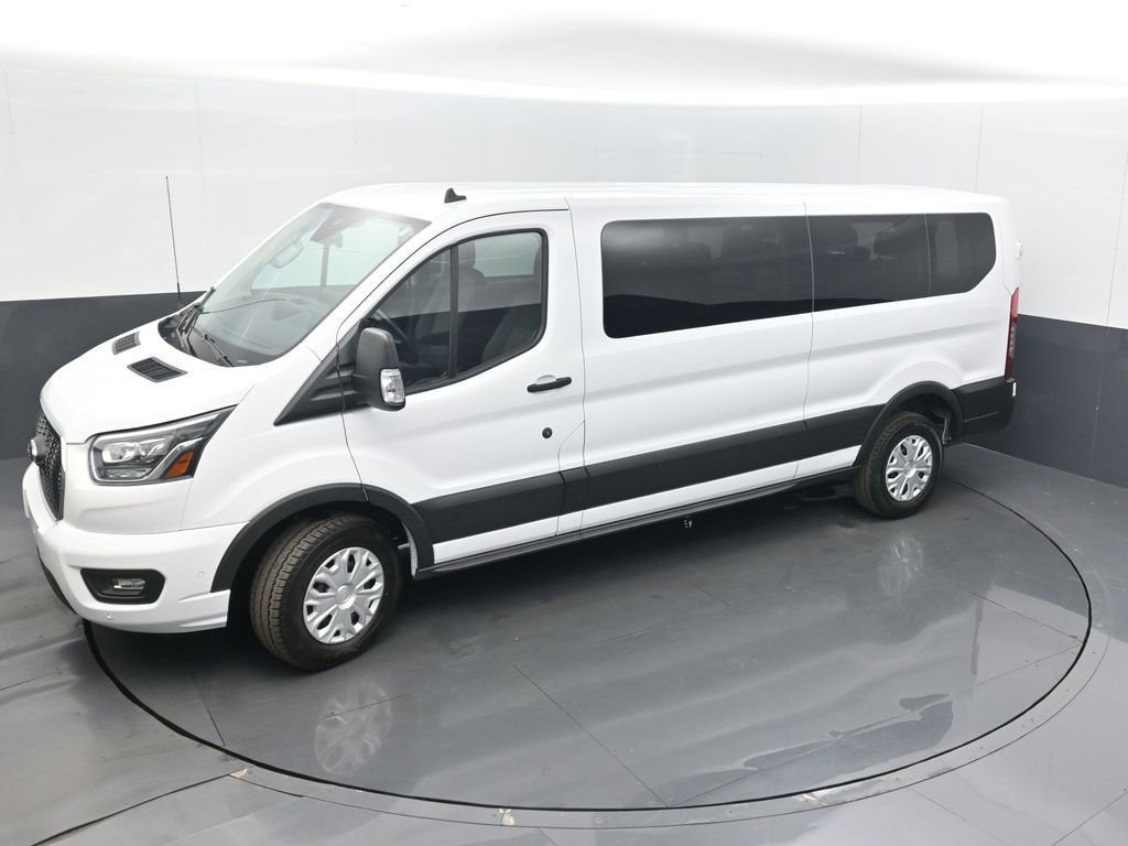 Used 2023 Ford Transit 350 XLT image 36