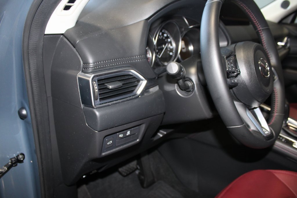 Used 2023 MAZDA CX-5 Carbon Edition image 12