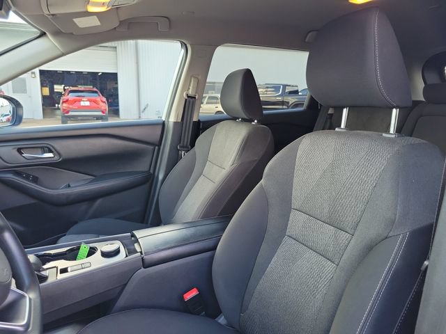 Used 2024 Nissan Rogue SV AWD/4WD image 14