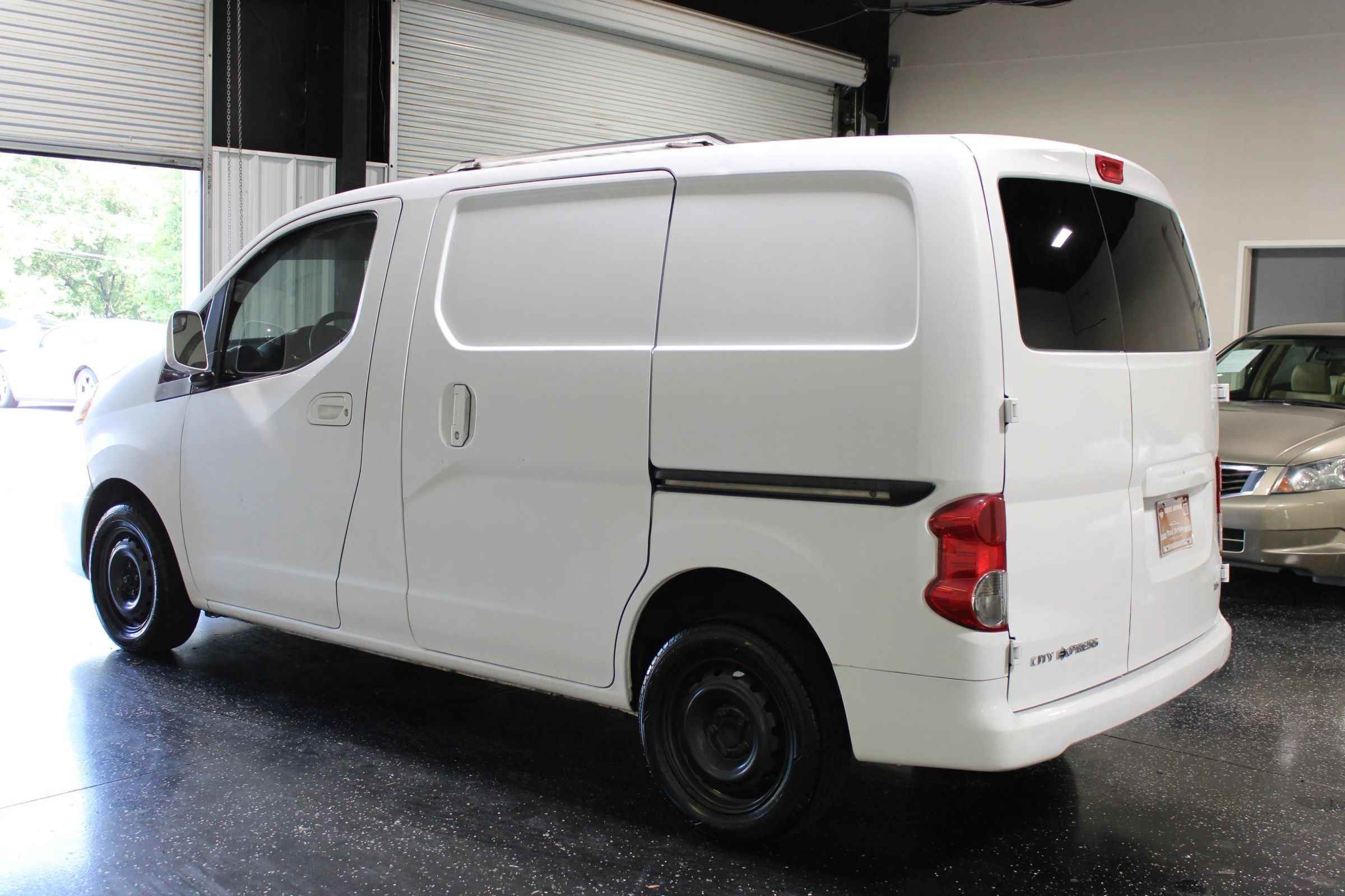 Used 2017 Chevrolet City Express LS w/ Appearance Package FWD image 5