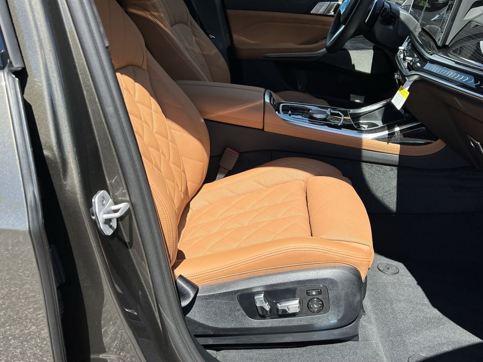 New 2027 BMW X7 xDrive40i w/ M Sport Package AWD/4WD image 26
