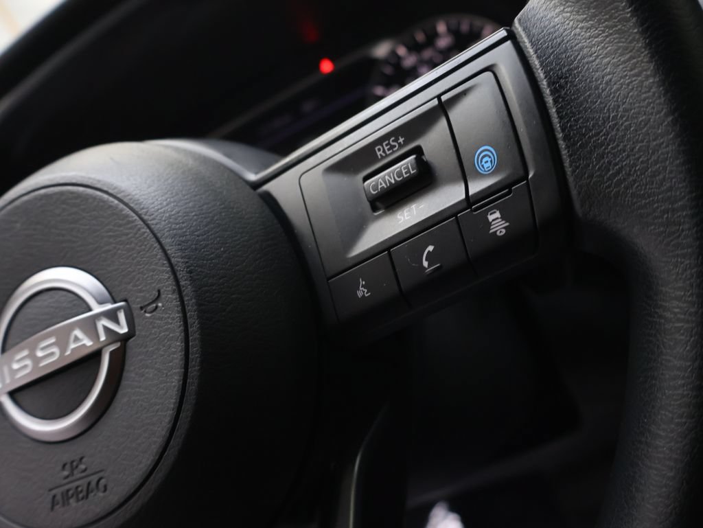 Used 2024 Nissan Rogue SV AWD/4WD image 20