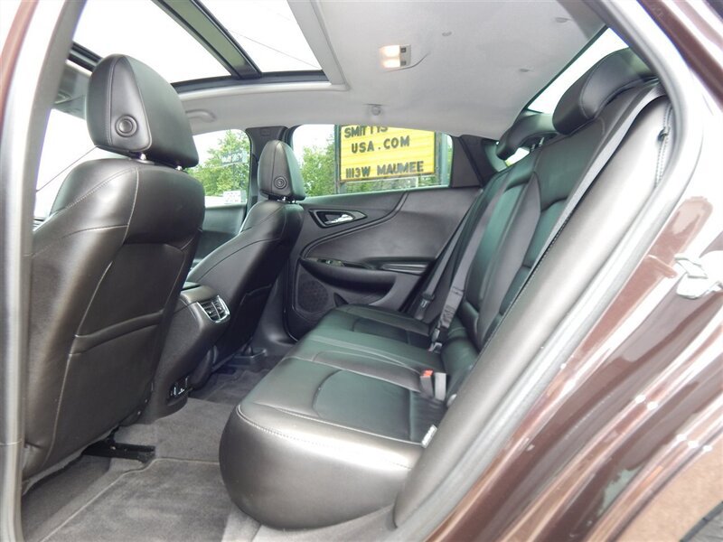 Used 2016 Chevrolet Malibu LT w/ Leather Package FWD image 25