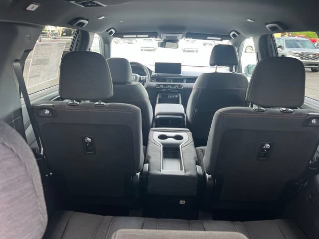 New 2026 Honda Pilot Sport image 7