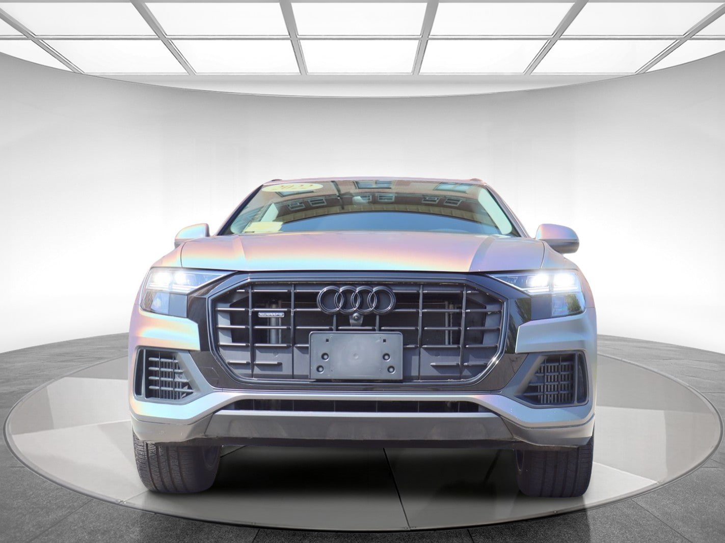 Used 2022 Audi Q8 Premium w/ Convenience Package AWD/4WD image 2