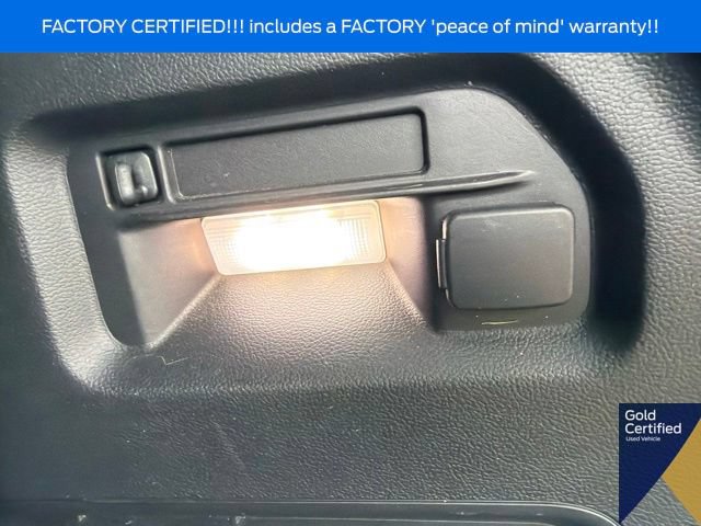 Used 2023 Ford Explorer XLT w/ Equipment Group 202A AWD/4WD image 15