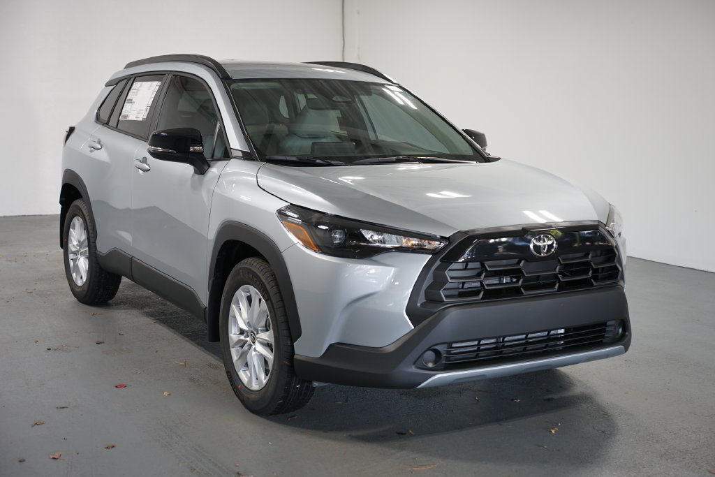 New 2026 Toyota Corolla Cross LE FWD image 3